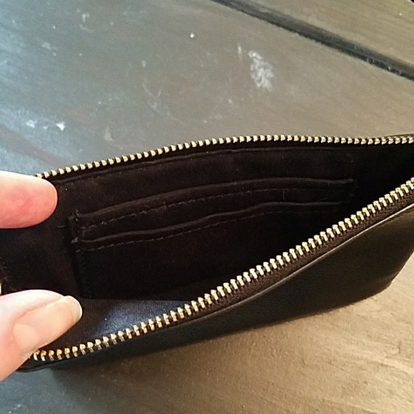 Coach wristlet - Picture 3 of 3